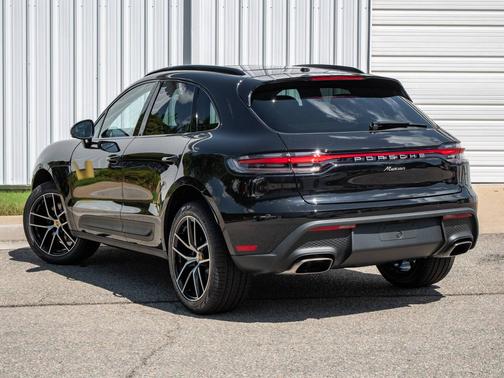2025 Porsche Macan 