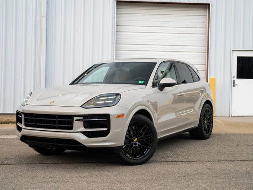 2024 Porsche Cayenne 