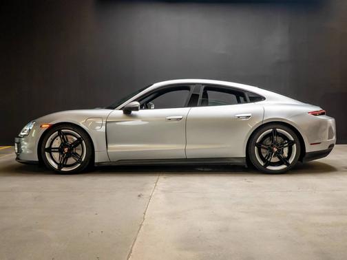 Dolomite Silver Metallic 2020 Porsche Taycan