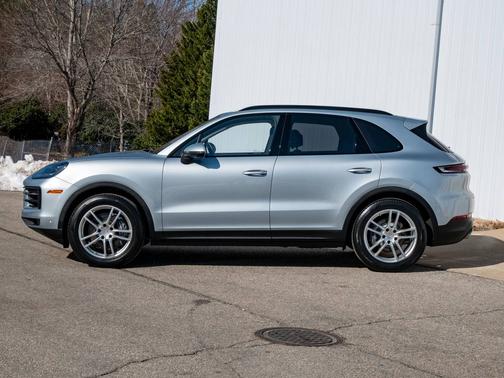 2024 Porsche Cayenne 