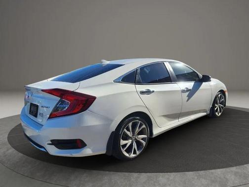 2019 Honda Civic Touring