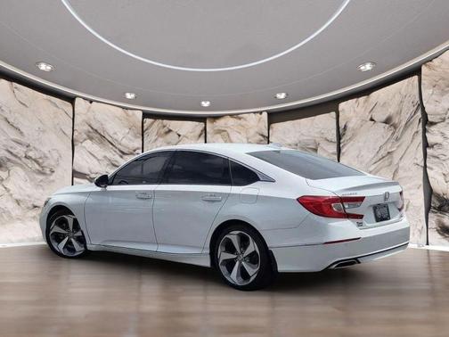 2020 Honda Accord Touring 2.0T