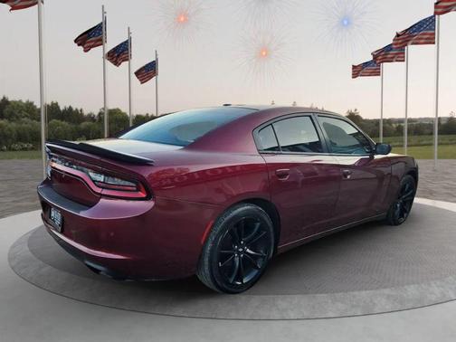 2017 Dodge Charger SE