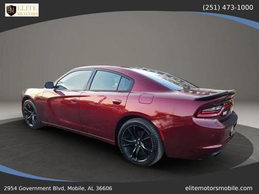 2017 Dodge Charger SE