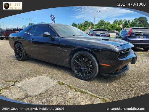 Pitch Black Clearcoat 2015 Dodge Challenger R/T