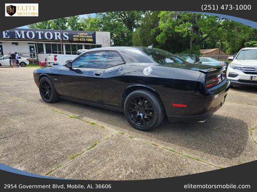 Pitch Black Clearcoat 2015 Dodge Challenger R/T