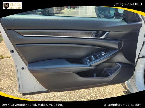 Platinum White Pearl 2018 Honda Accord EX