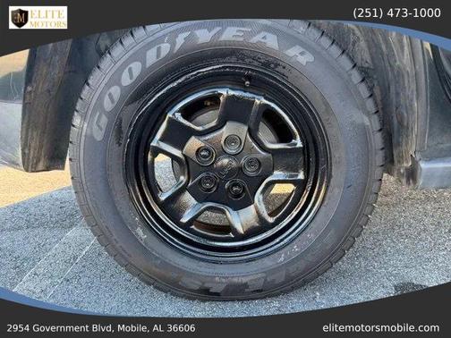 Black Forest Green Pearlcoat 2013 Jeep Patriot Sport