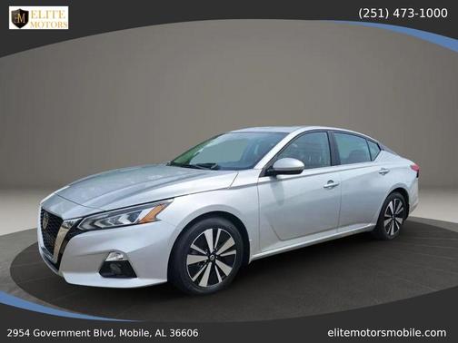 Brilliant Silver Metallic 2021 Nissan Altima 2.5 SL