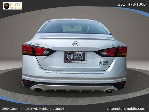 Brilliant Silver Metallic 2021 Nissan Altima 2.5 SL