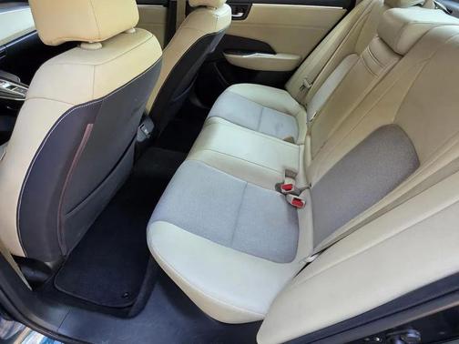 2018 Honda Clarity Plug-In Hybrid Base