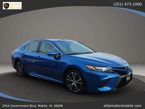 2020 Toyota Camry SE