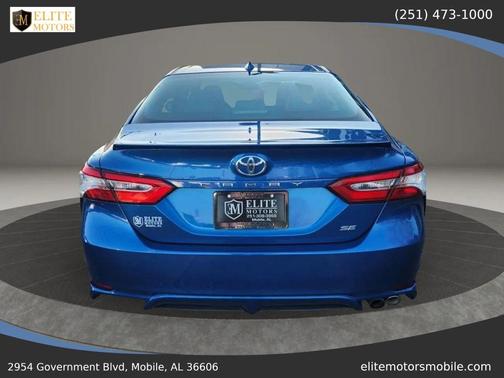 2020 Toyota Camry SE