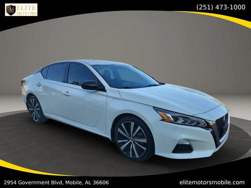 Pearl White Tricoat 2021 Nissan Altima SR FWD