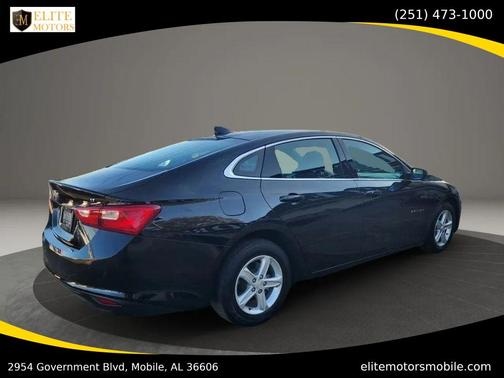 Mosaic Black Metallic 2024 Chevrolet Malibu FWD 1LT