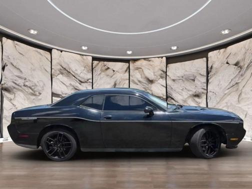 2013 Dodge Challenger SXT