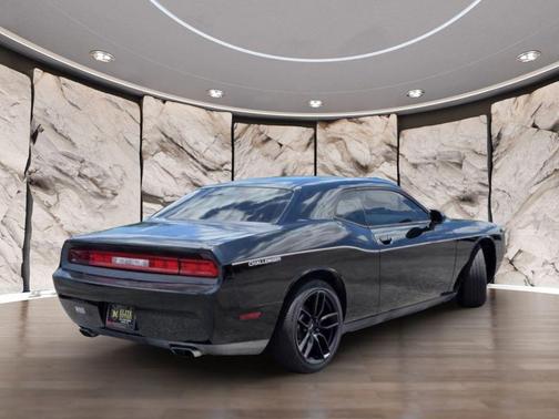 2013 Dodge Challenger SXT