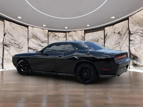 2013 Dodge Challenger SXT