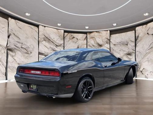 2013 Dodge Challenger SXT