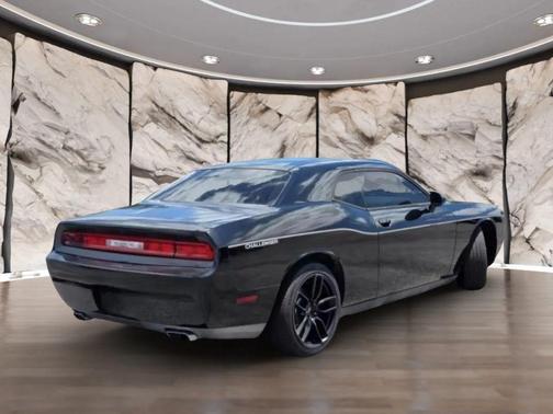 2013 Dodge Challenger SXT