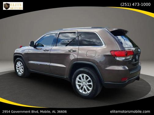 Walnut Brown Metallic Clearcoat 2021 Jeep Grand Cherokee Laredo