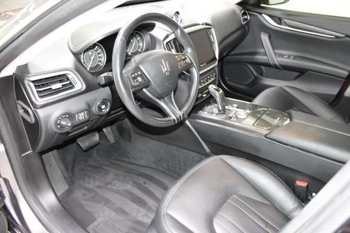 2021 Maserati Ghibli S Q4