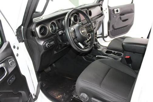 Bright White Clearcoat 2022 Jeep Wrangler Unlimited High Tide 4x4