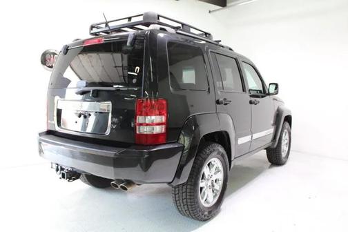 Brilliant Black Crystal Pearlcoat 2012 Jeep Liberty Sport