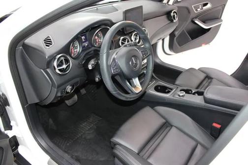 Polar White 2019 Mercedes-Benz GLA 250 4MATIC