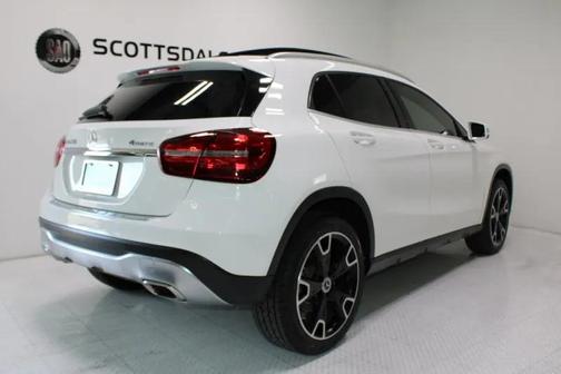 Polar White 2019 Mercedes-Benz GLA 250 4MATIC
