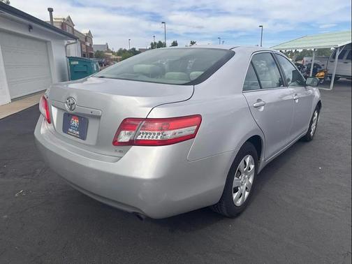 2011 Toyota Camry LE