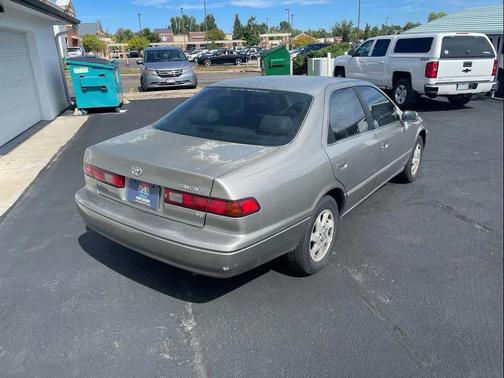1998 Toyota Camry LE V6