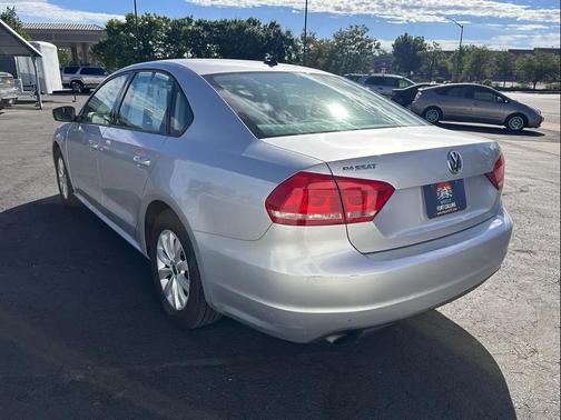2014 Volkswagen Passat 1.8T S