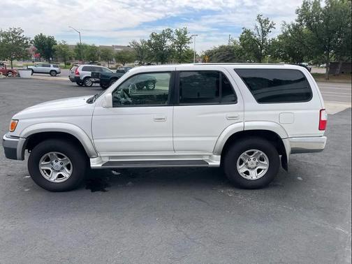 2001 Toyota 4Runner SR5