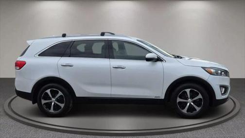 2016 Kia Sorento EX