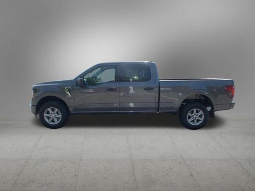 Carbonized Gray Metallic 2026 Ford F-150 XLT
