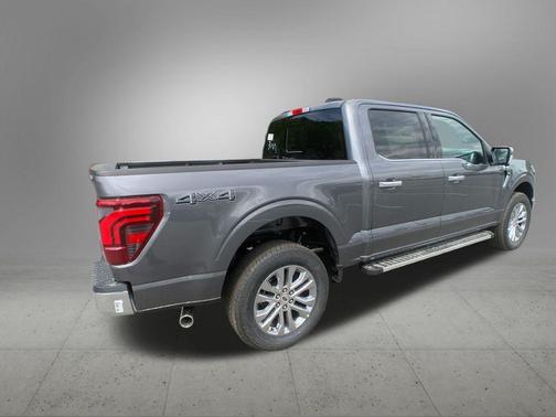 Carbonized Gray Metallic 2026 Ford F-150 Lariat