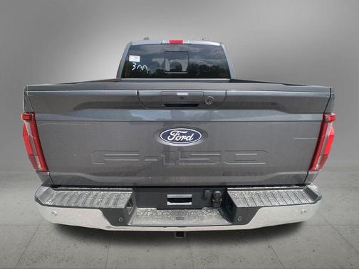 Carbonized Gray Metallic 2026 Ford F-150 Lariat