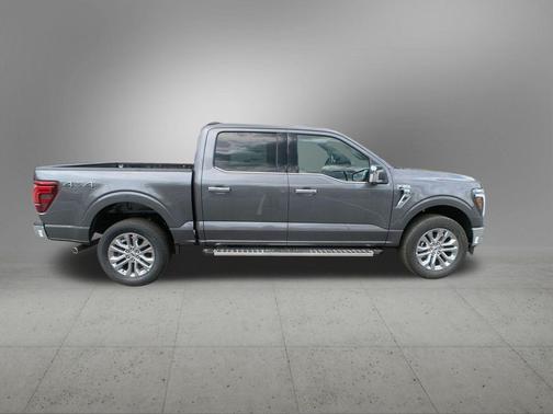 Carbonized Gray Metallic 2026 Ford F-150 Lariat