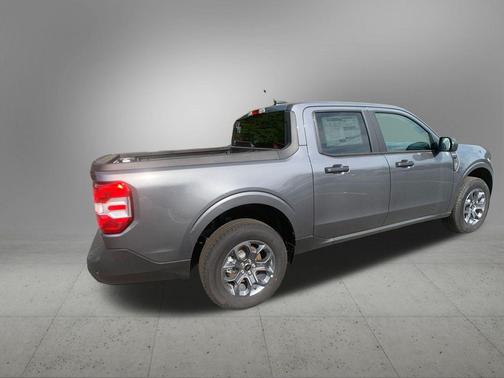 Carbonized Gray Metallic 2026 Ford Maverick XLT