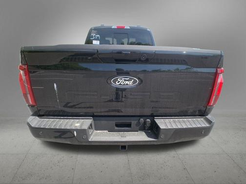 Agate Black Metallic 2026 Ford F-150 Lariat