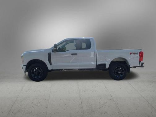 Oxford White 2026 Ford F-350 XL