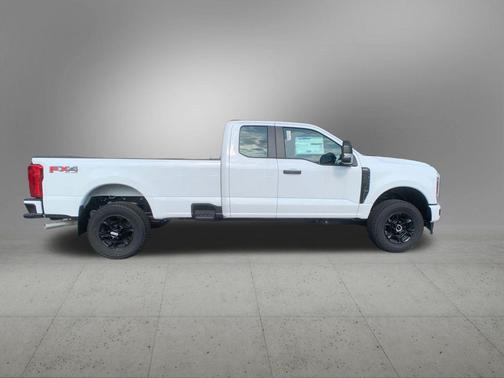 Oxford White 2026 Ford F-350 XL