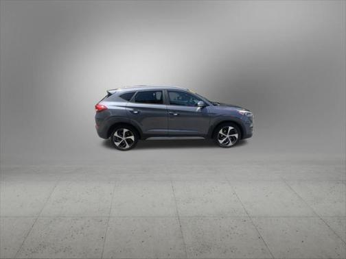 2018 Hyundai TUCSON Sport