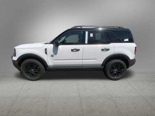 Oxford White 2025 Ford Bronco Sport Outer Banks