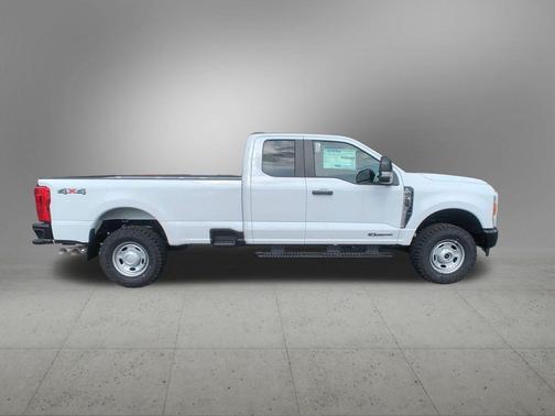 Oxford White 2026 Ford F-250 XL