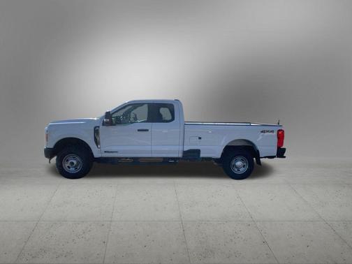 Oxford White 2026 Ford F-250 XL