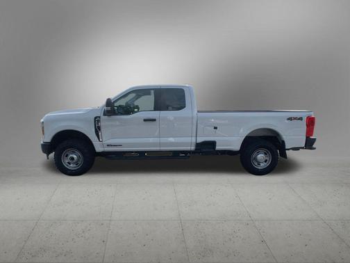 Oxford White 2026 Ford F-250 XL