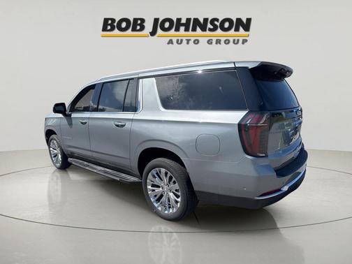 2025 Chevrolet Suburban LS