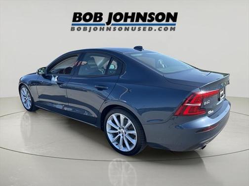 2019 Volvo S60 T6 Momentum